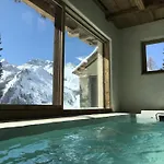 Dolomites Luxe Cesa Del Louf Шале *